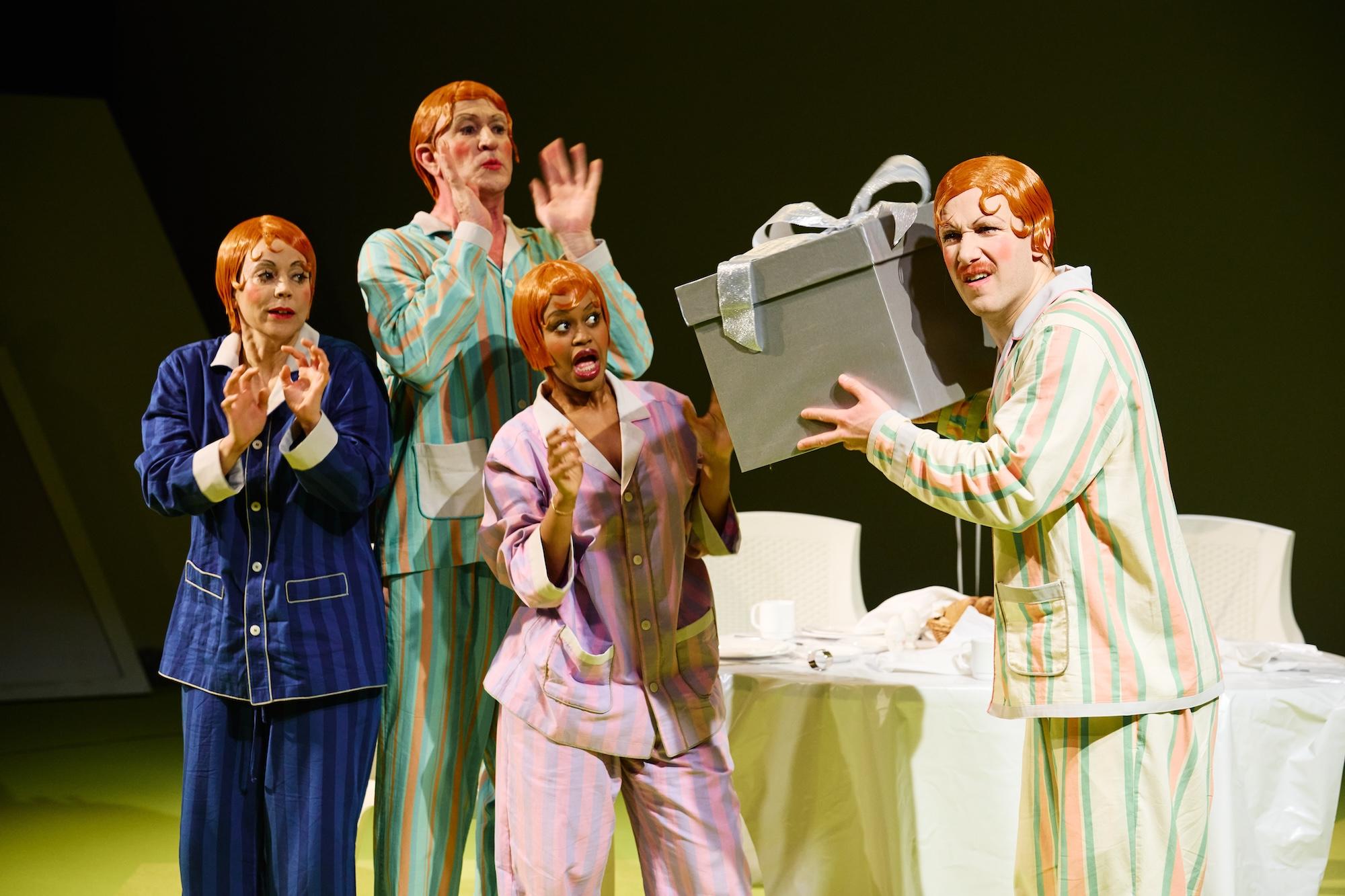 Von allem ein bisschen: „Home sweet home“ von Hannah Frauenrath und Ensemble am Schauspiel Wuppertal.