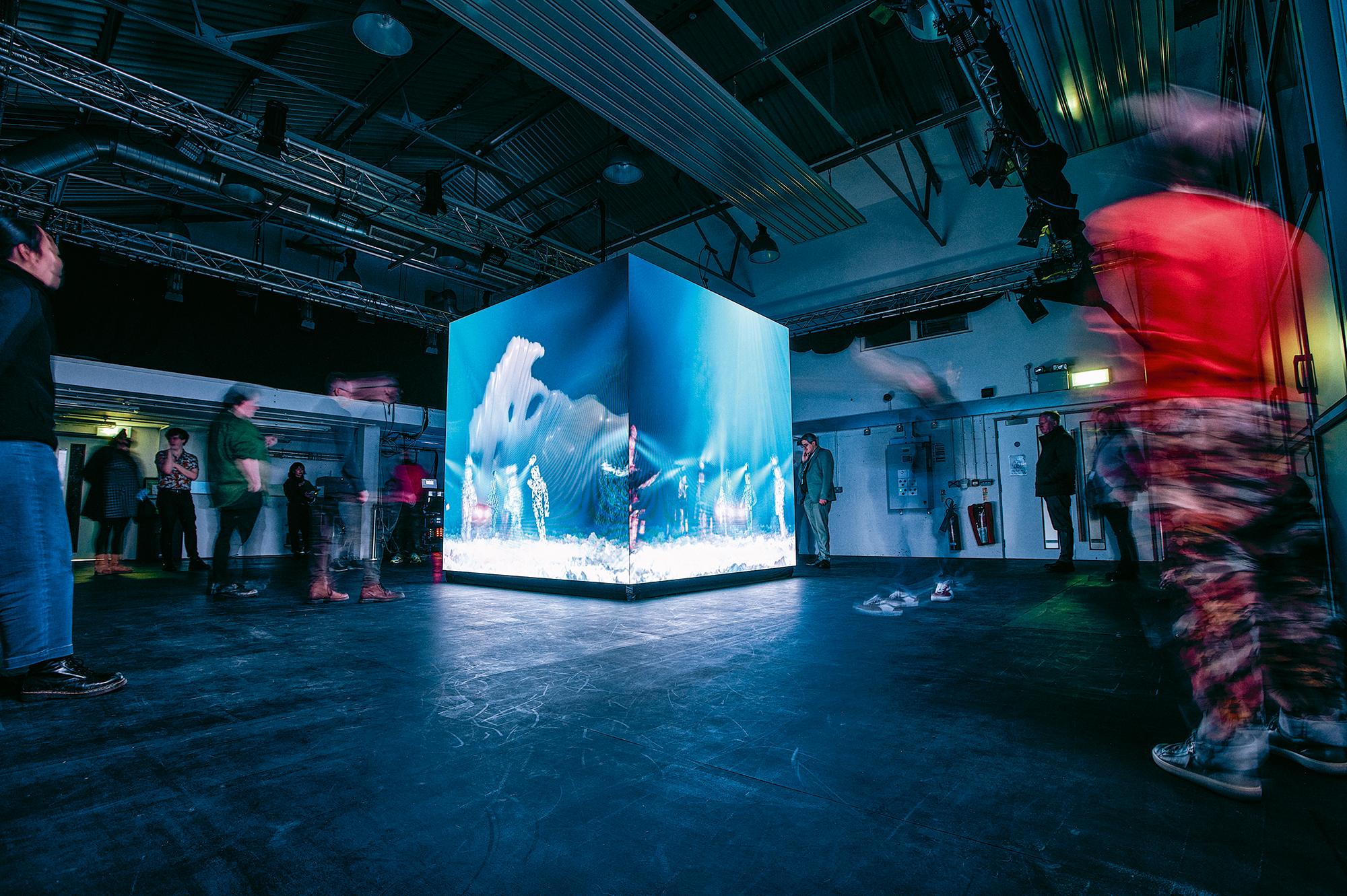 „Lilith.Aeon“, Konzept, Regie, Choreografie, Tanz Aoi Nakamura & Esteban Lecoq. Deutschlandpremiere im Rahmen von Science & Theatre Festival im Theater Heilbronn